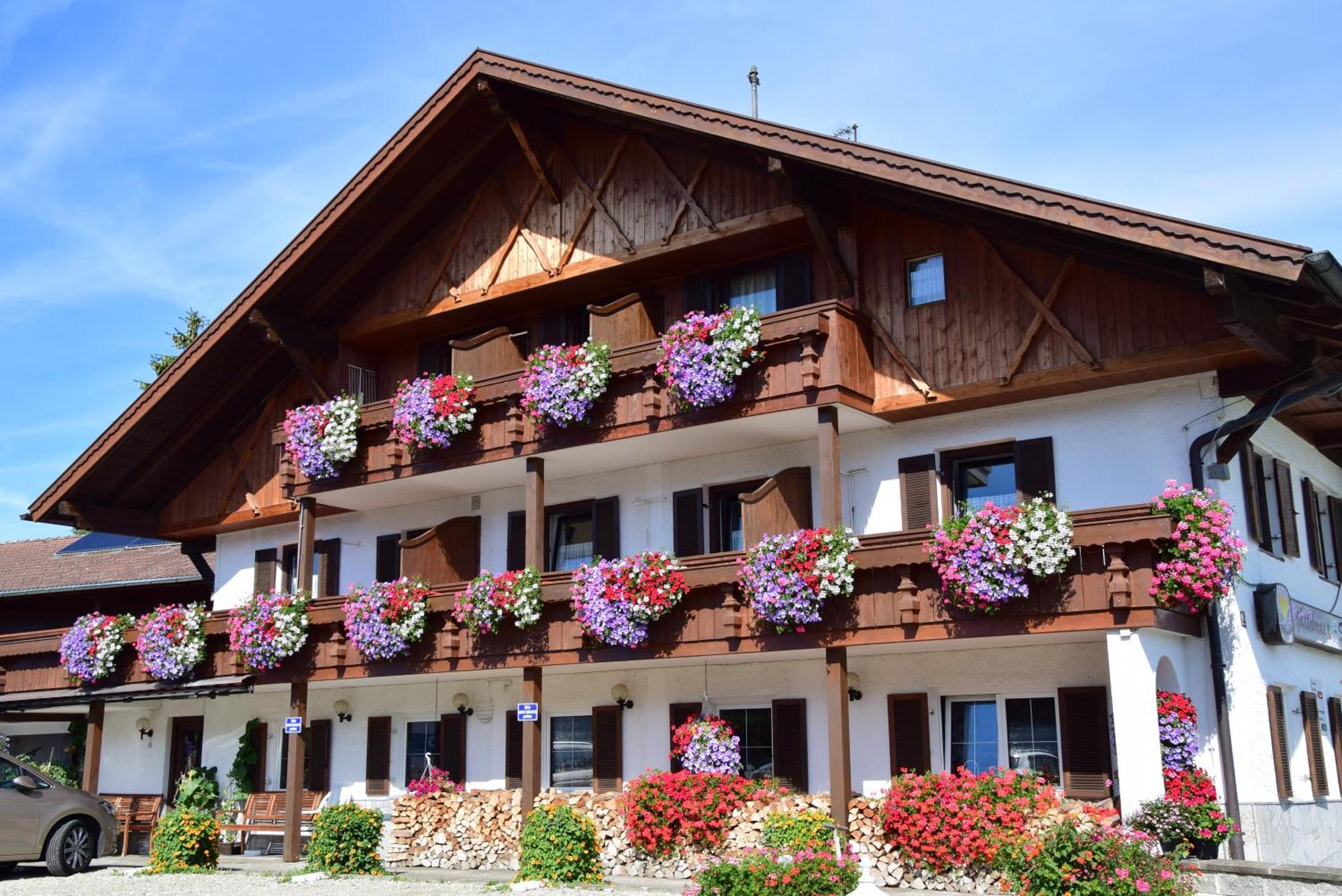 Gaestehaus Stefanie Schwangau Exterior photo